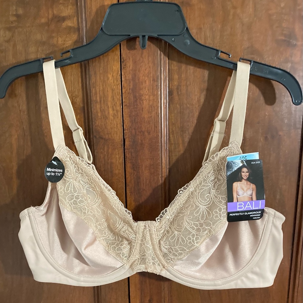 Bali Perfectly Glamorous Minimizer Bra Nude